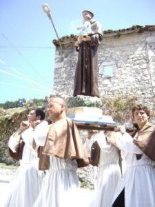 San Benedetto in processione - Vallemare di Borbona 2010