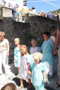 Angeli in Processione Vallemare 2011